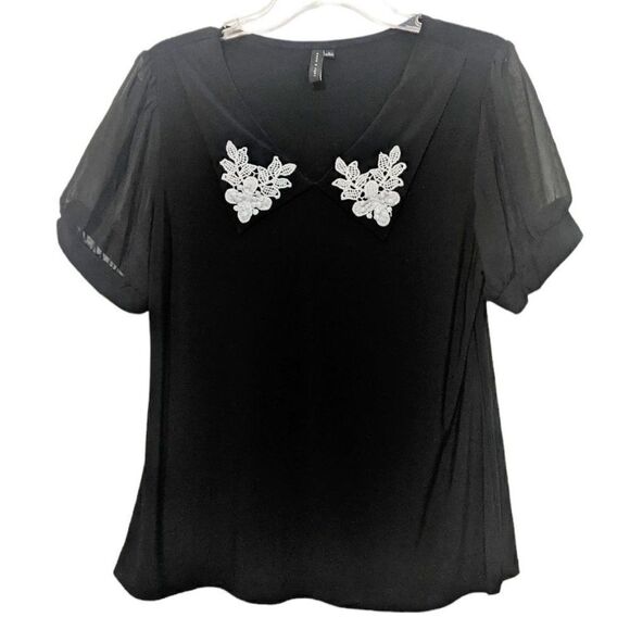 Zero 2 Eight Tops - Zero‎ 2 Eight Black Blouse, Vintage-inspired Lace Applique Collar Size L